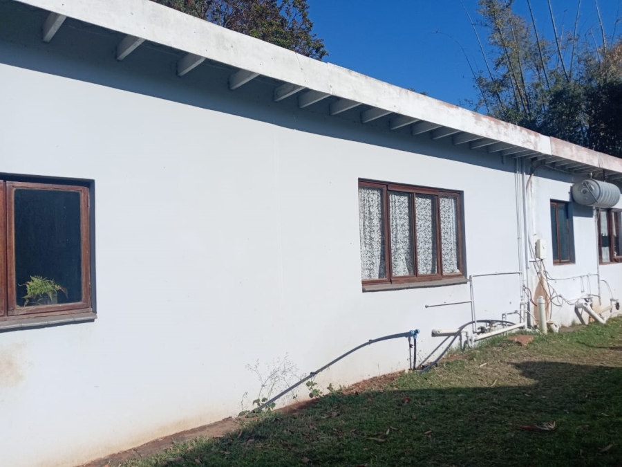 4 Bedroom Property for Sale in Amanzimtoti KwaZulu-Natal