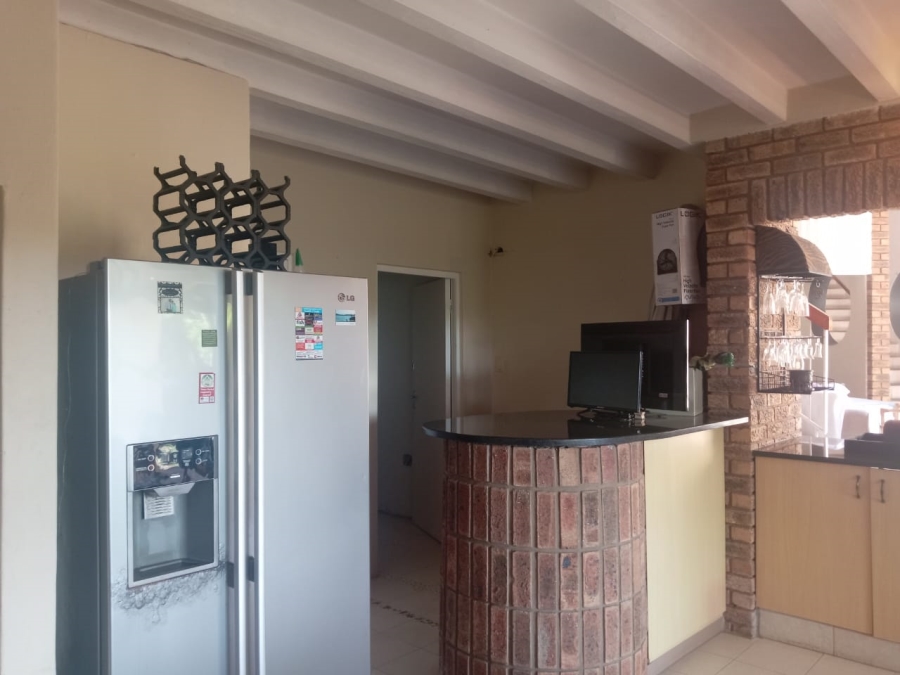 12 Bedroom Property for Sale in Amanzimtoti KwaZulu-Natal