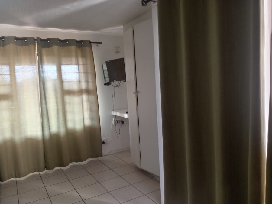 12 Bedroom Property for Sale in Amanzimtoti KwaZulu-Natal
