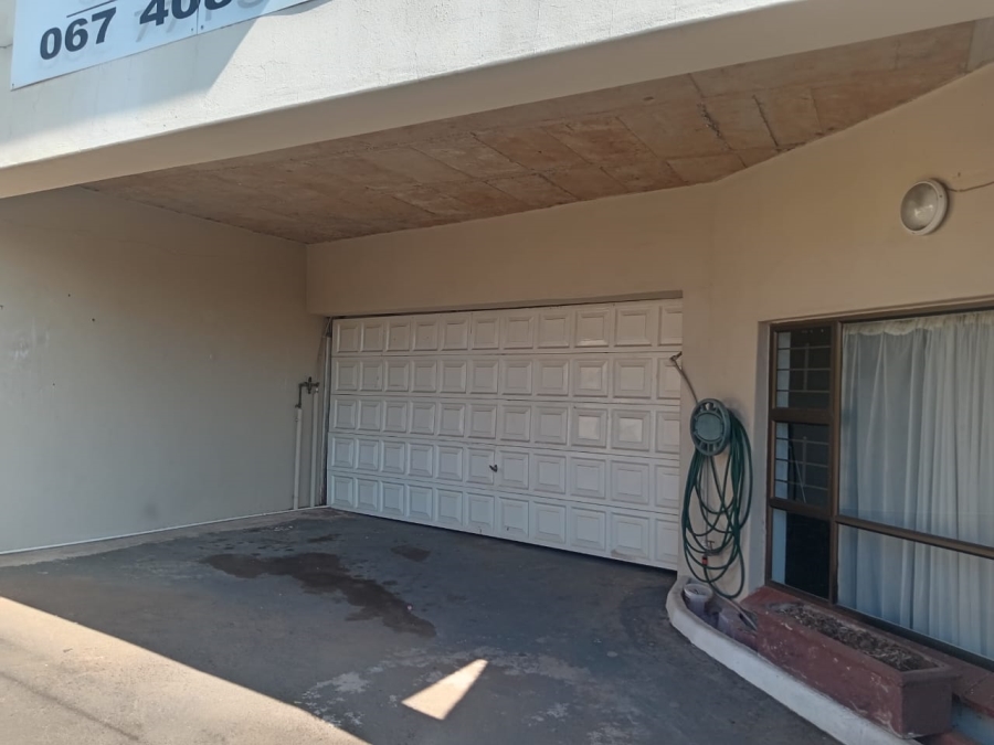 12 Bedroom Property for Sale in Amanzimtoti KwaZulu-Natal