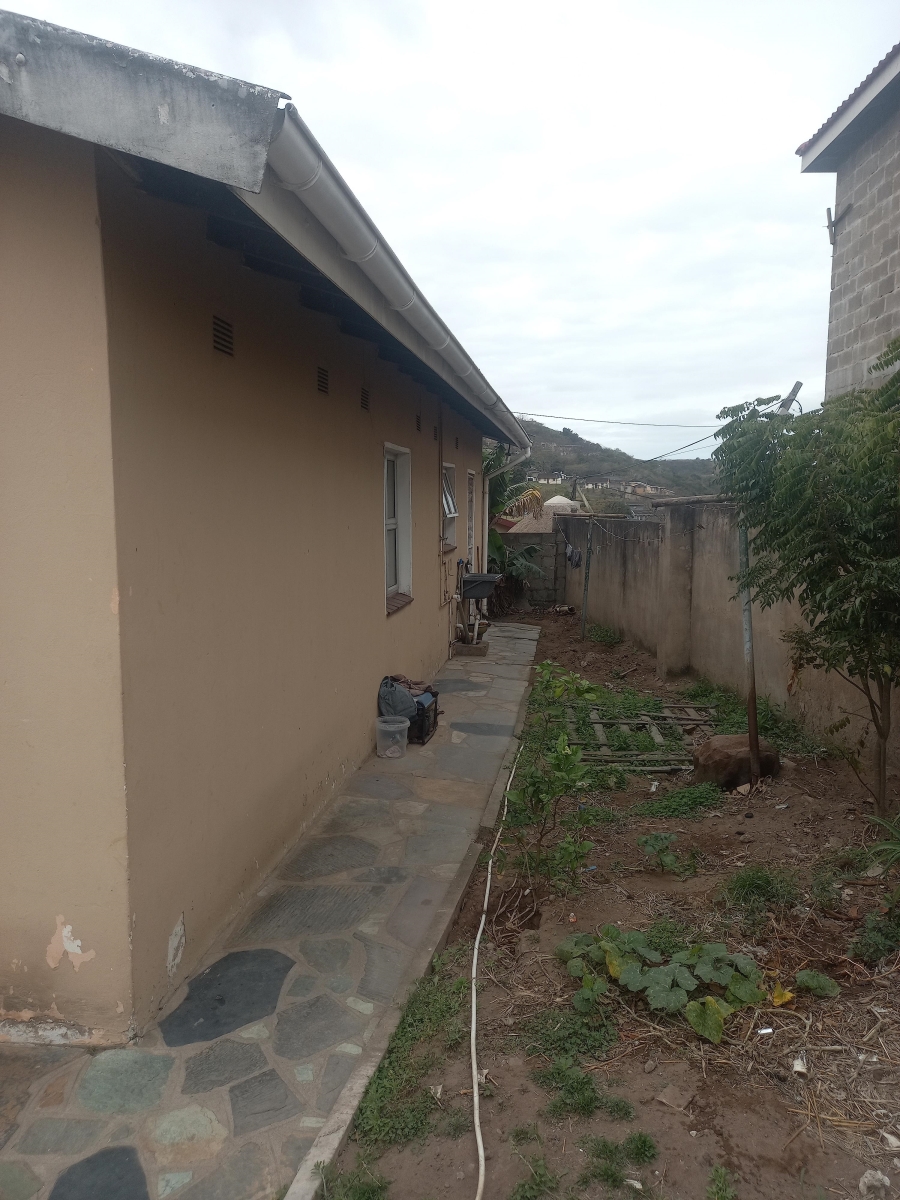 3 Bedroom Property for Sale in Umlazi BB KwaZulu-Natal