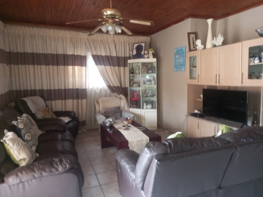 3 Bedroom Property for Sale in Umlazi BB KwaZulu-Natal