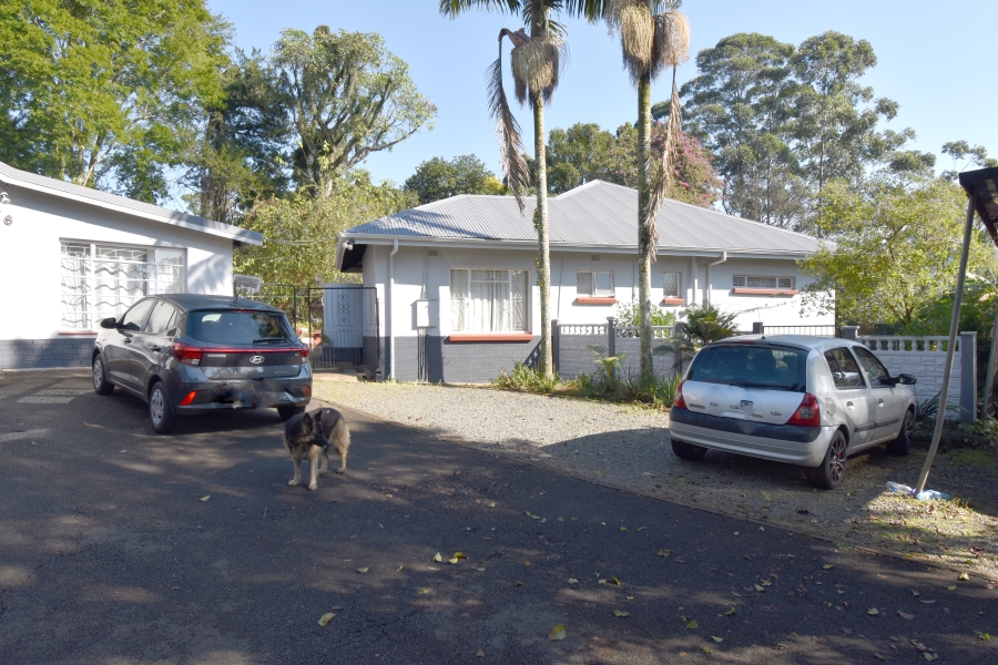 7 Bedroom Property for Sale in Athlone KwaZulu-Natal