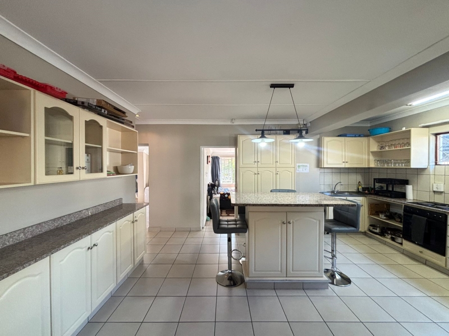 To Let 4 Bedroom Property for Rent in Westville Central KwaZulu-Natal