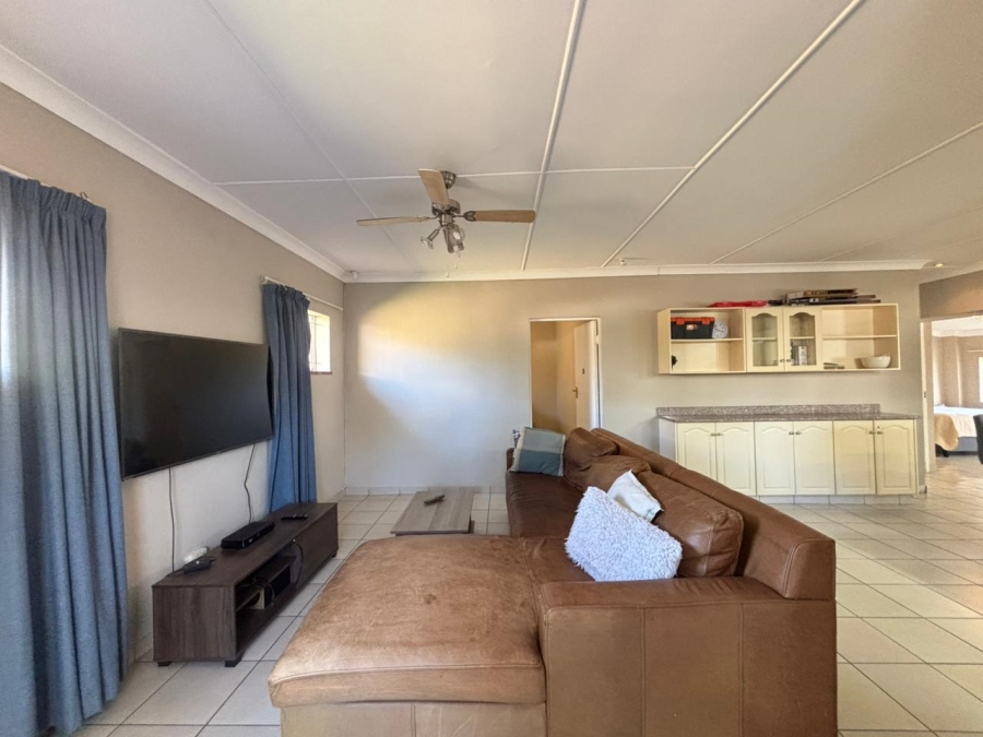 To Let 4 Bedroom Property for Rent in Westville Central KwaZulu-Natal