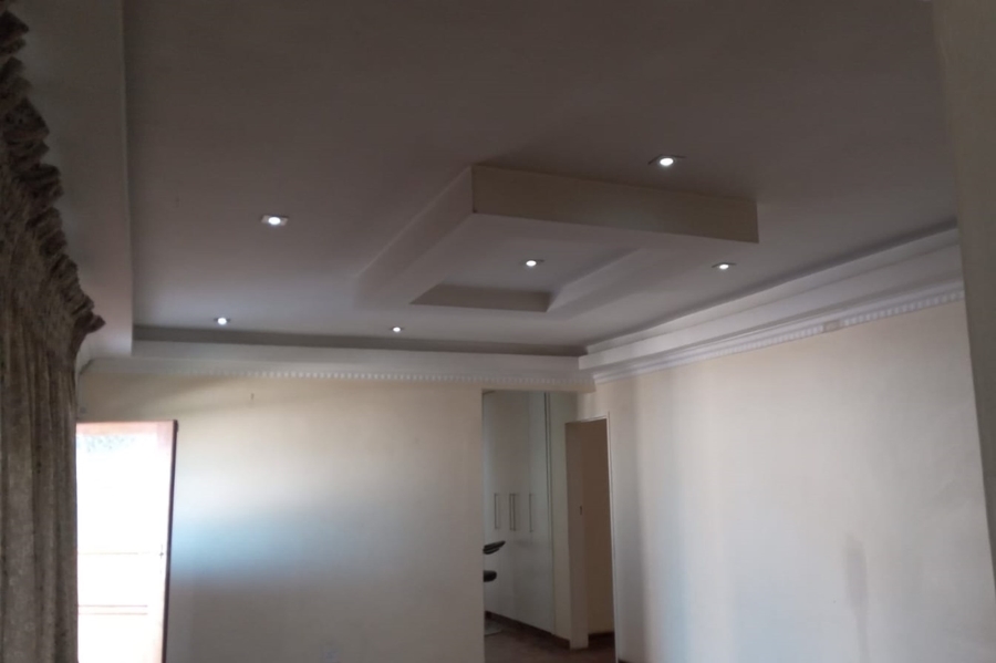4 Bedroom Property for Sale in Newholme KwaZulu-Natal