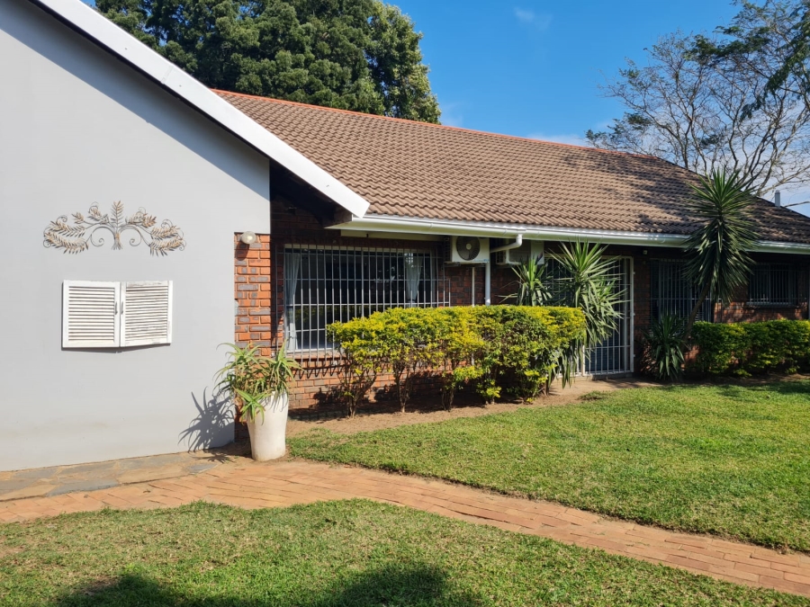 4 Bedroom Property for Sale in Meer En See KwaZulu-Natal