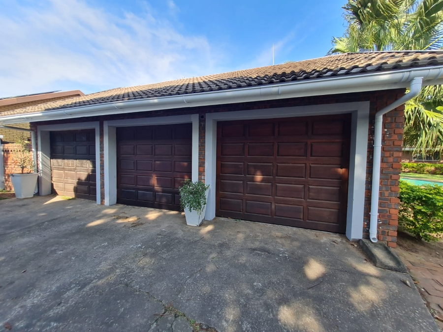 4 Bedroom Property for Sale in Meer En See KwaZulu-Natal