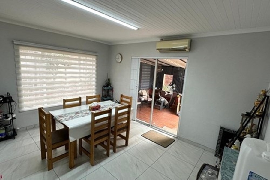 3 Bedroom Property for Sale in Huttenheights KwaZulu-Natal
