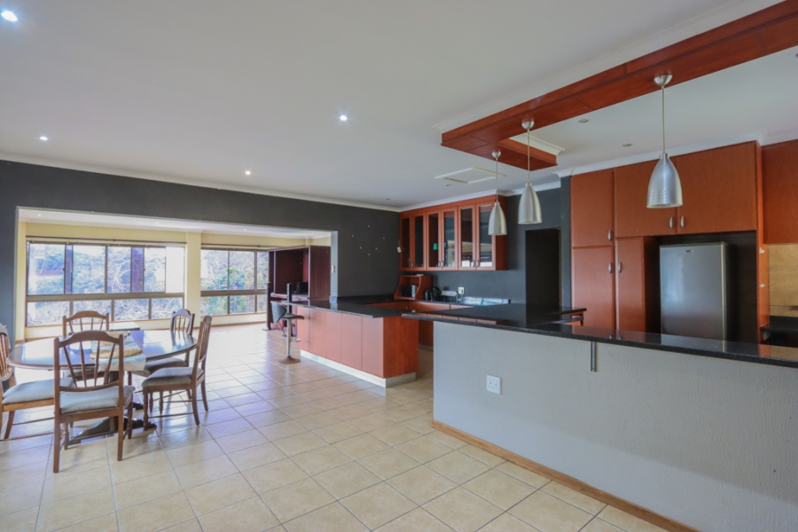5 Bedroom Property for Sale in Freeland Park KwaZulu-Natal