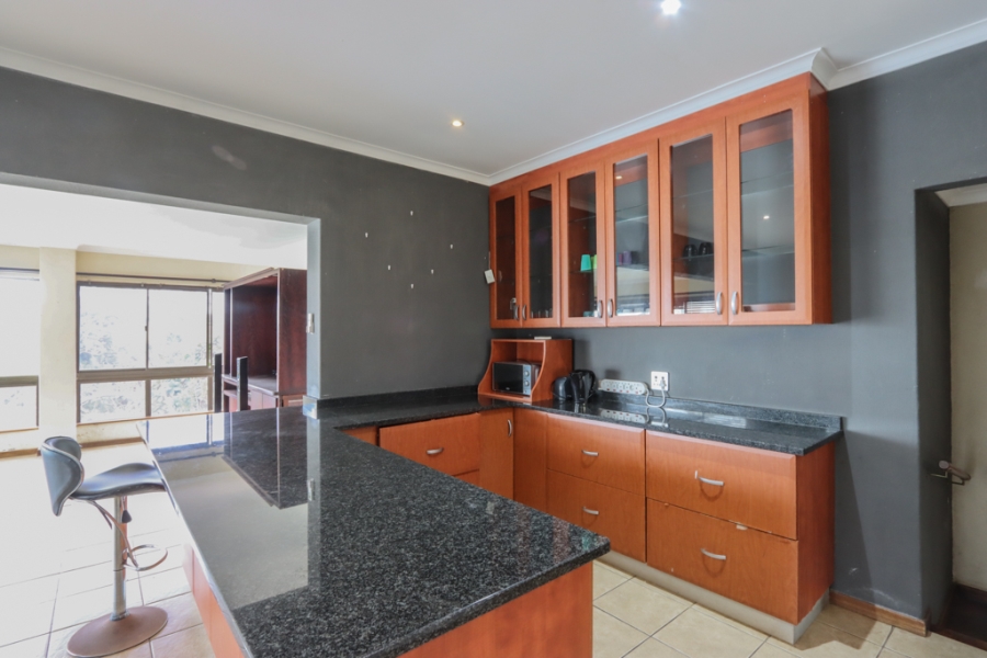 5 Bedroom Property for Sale in Freeland Park KwaZulu-Natal