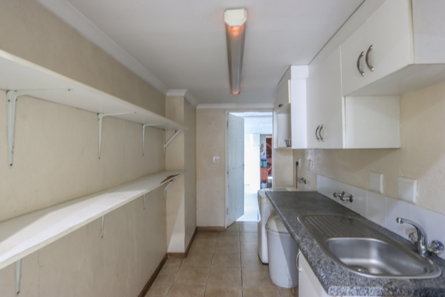 5 Bedroom Property for Sale in Freeland Park KwaZulu-Natal