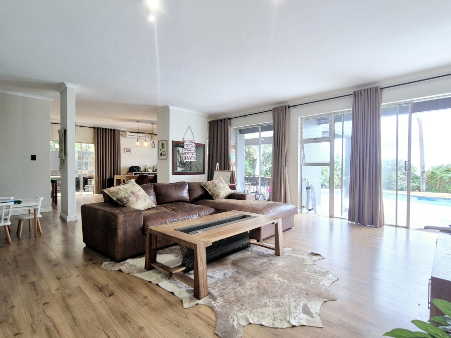 5 Bedroom Property for Sale in Umdloti Beach KwaZulu-Natal