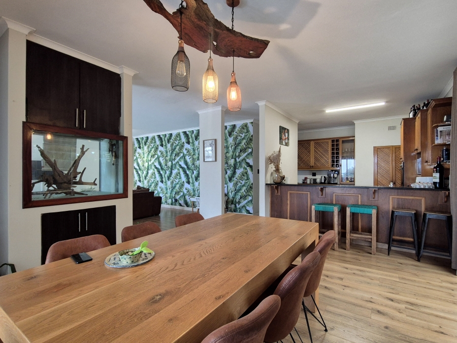 5 Bedroom Property for Sale in Umdloti Beach KwaZulu-Natal