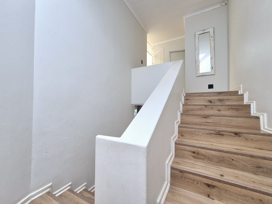 5 Bedroom Property for Sale in Umdloti Beach KwaZulu-Natal