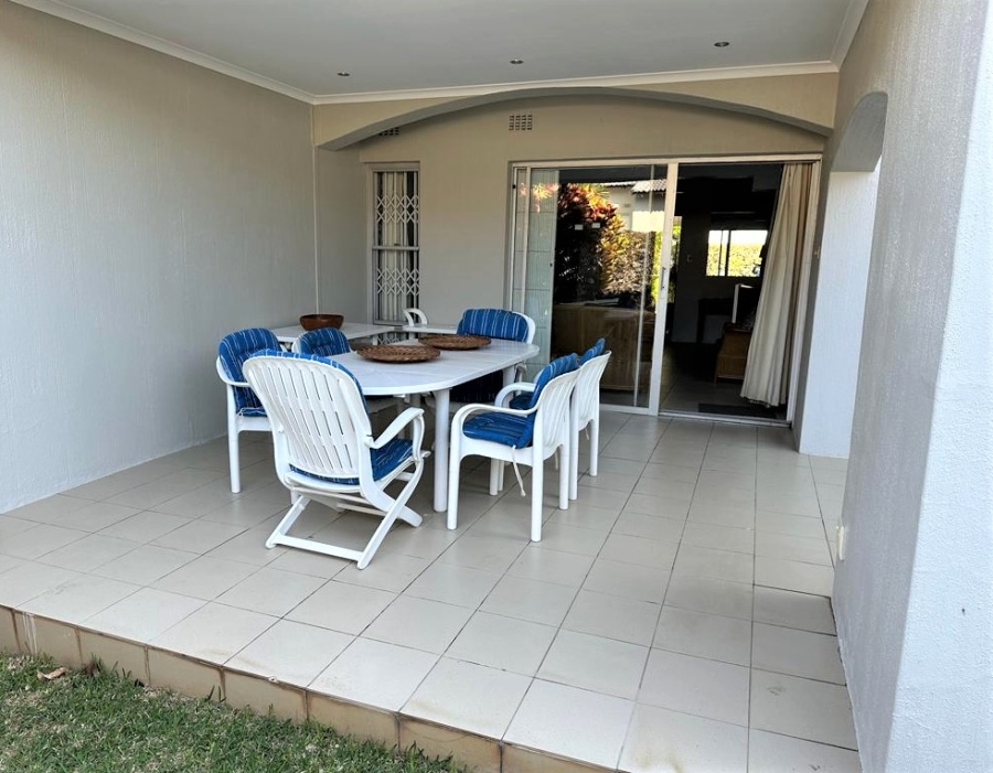 To Let 4 Bedroom Property for Rent in Umhlanga KwaZulu-Natal