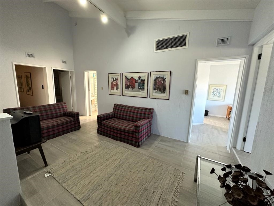 To Let 4 Bedroom Property for Rent in Umhlanga KwaZulu-Natal
