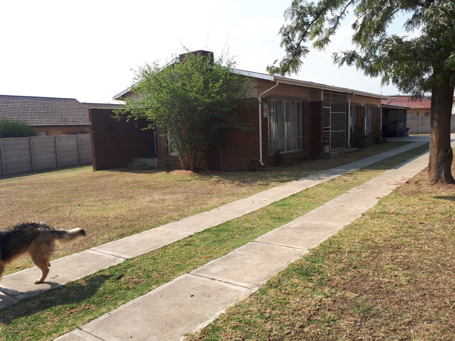 3 Bedroom Property for Sale in Sunnyridge KwaZulu-Natal