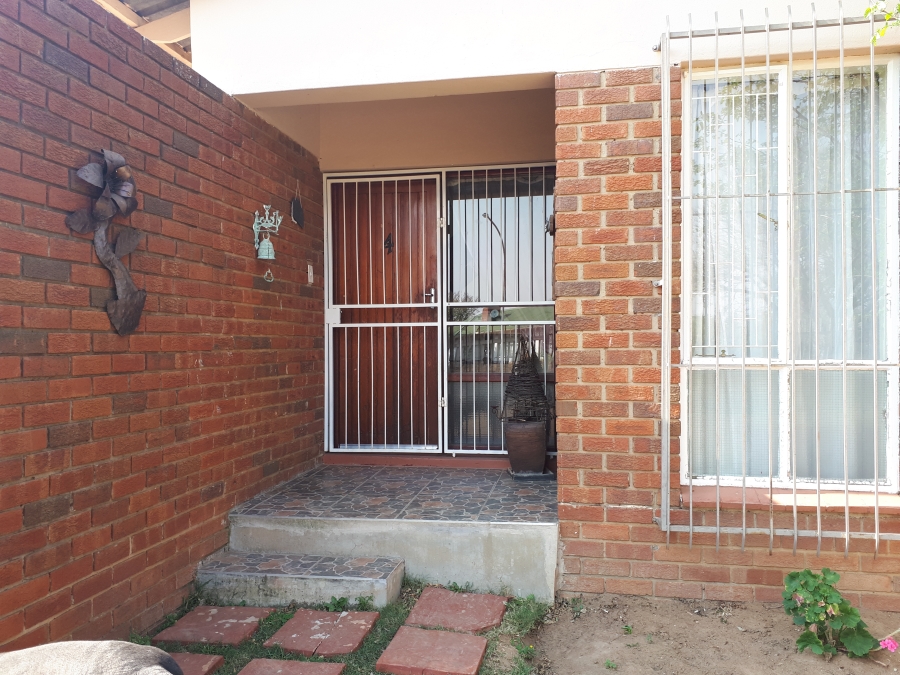 3 Bedroom Property for Sale in Sunnyridge KwaZulu-Natal