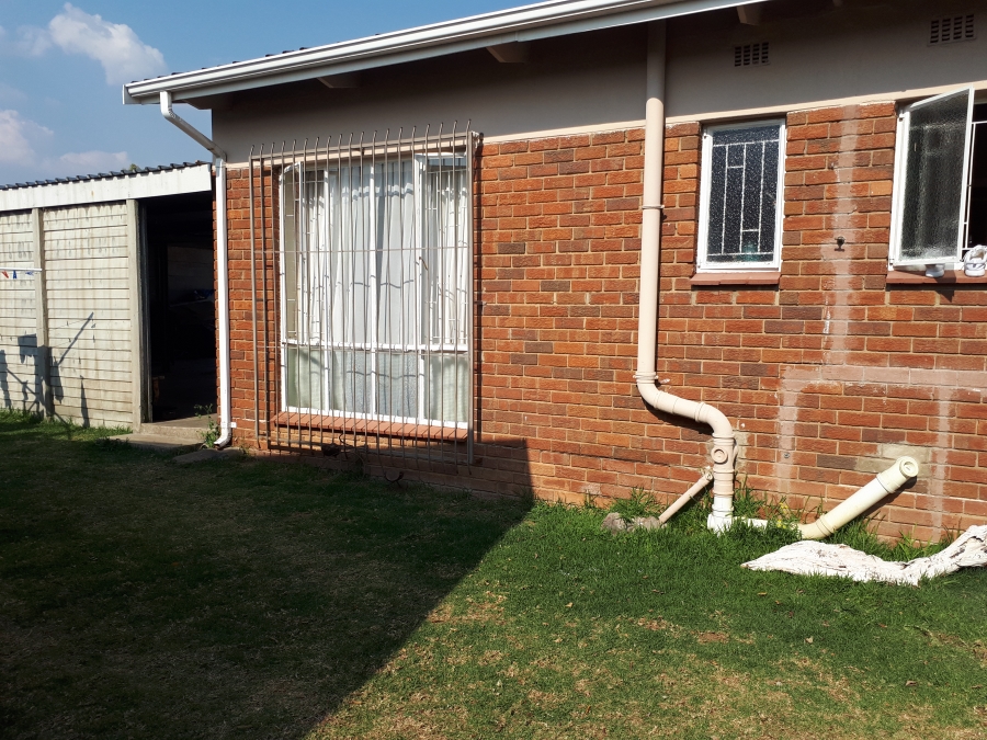 3 Bedroom Property for Sale in Sunnyridge KwaZulu-Natal