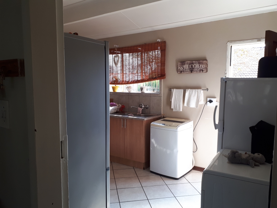 3 Bedroom Property for Sale in Sunnyridge KwaZulu-Natal