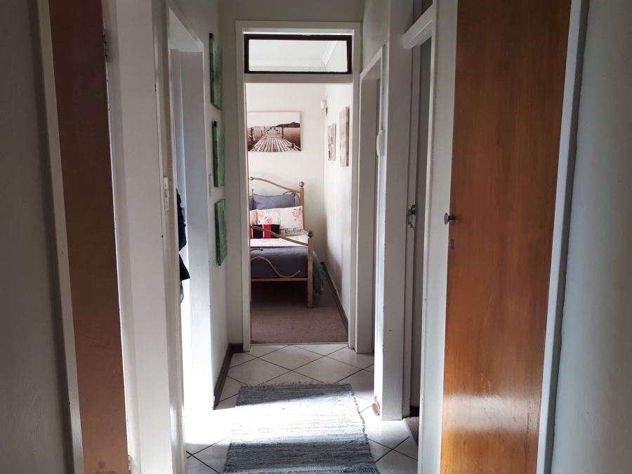 3 Bedroom Property for Sale in Sunnyridge KwaZulu-Natal