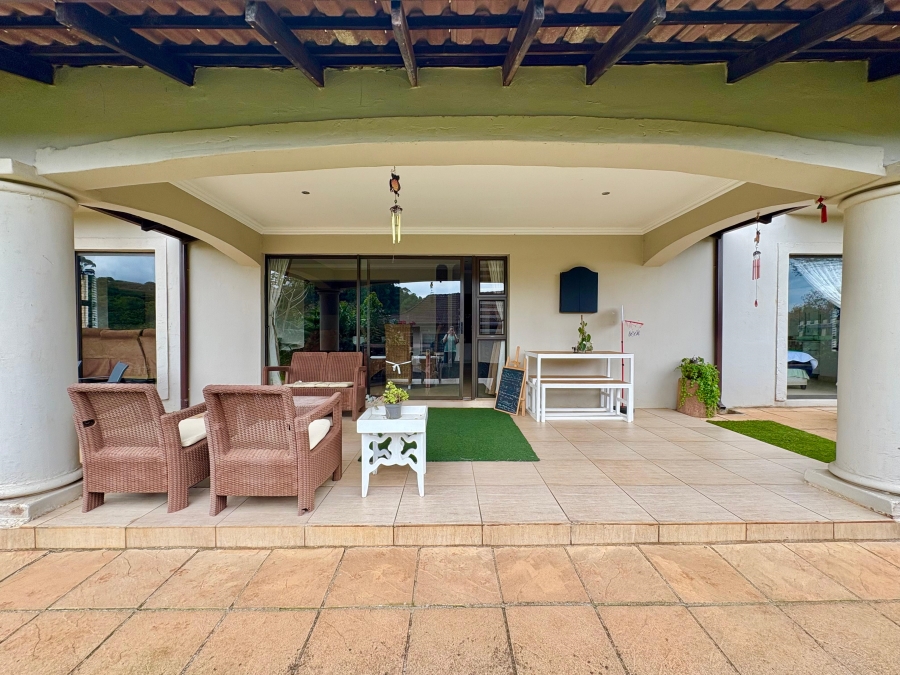 To Let 4 Bedroom Property for Rent in Seaward Estate KwaZulu-Natal