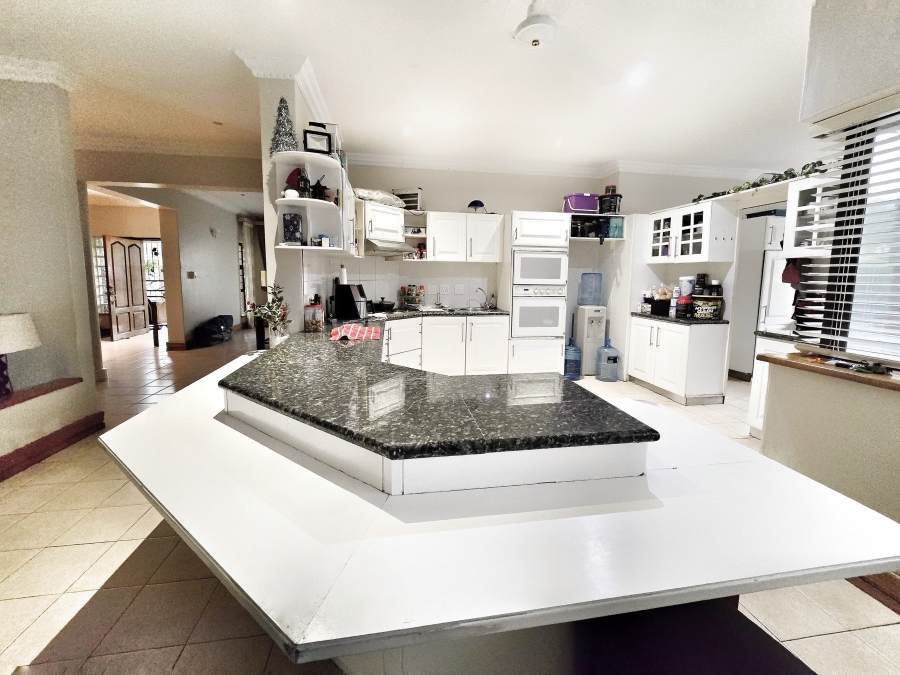 4 Bedroom Property for Sale in Meer En See KwaZulu-Natal