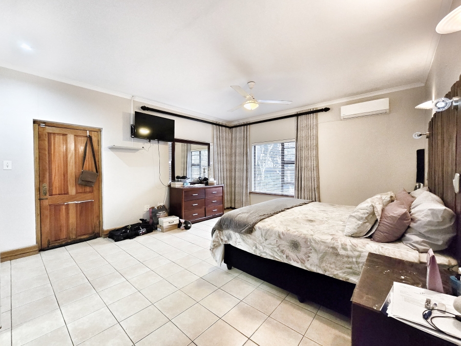 4 Bedroom Property for Sale in Meer En See KwaZulu-Natal