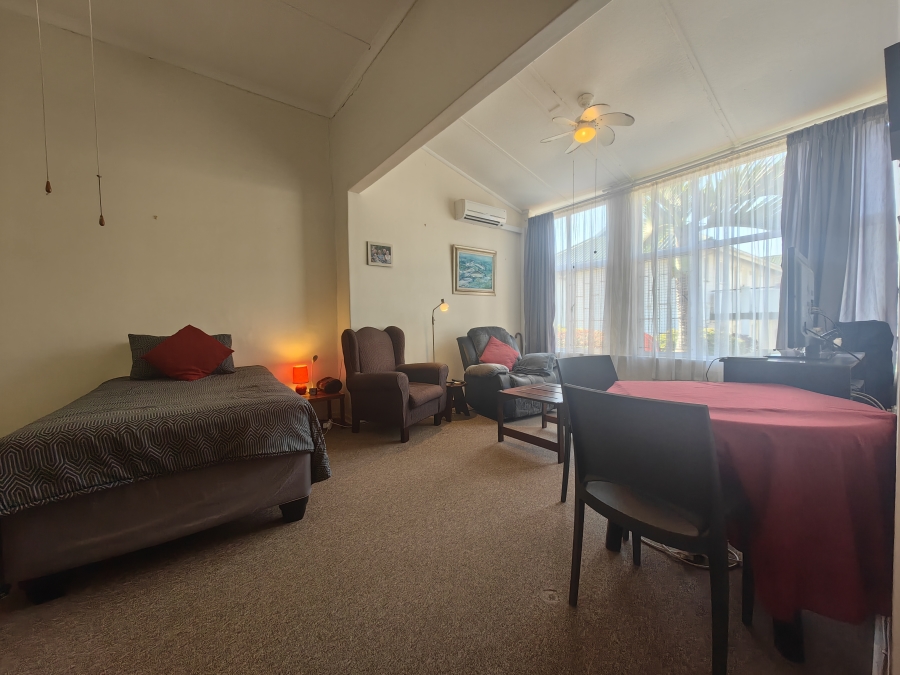 1 Bedroom Property for Sale in Scottburgh Central KwaZulu-Natal