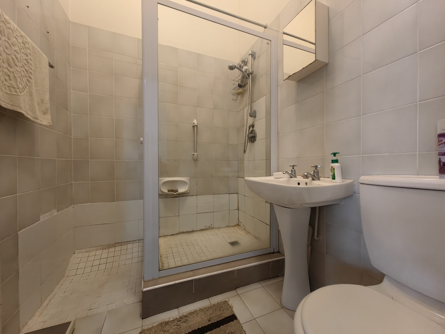 1 Bedroom Property for Sale in Scottburgh Central KwaZulu-Natal