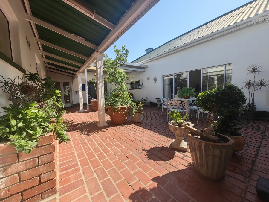 1 Bedroom Property for Sale in Scottburgh Central KwaZulu-Natal