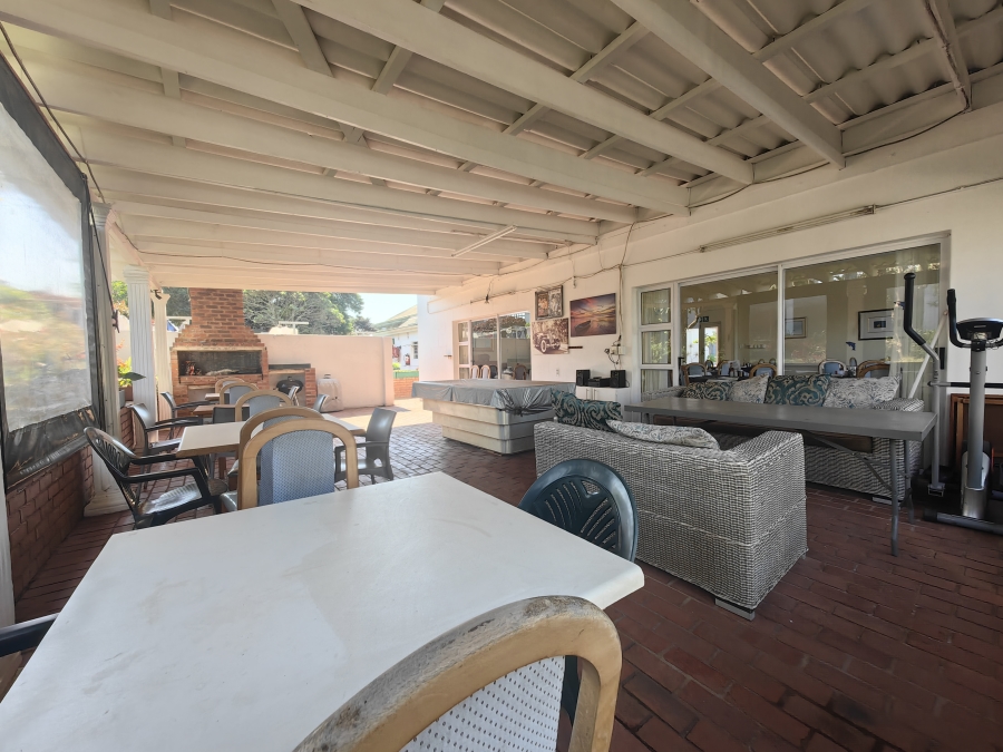 1 Bedroom Property for Sale in Scottburgh Central KwaZulu-Natal