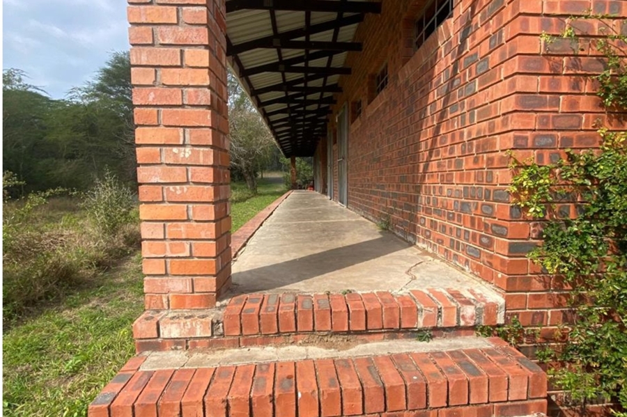 15 Bedroom Property for Sale in Hluhluwe KwaZulu-Natal