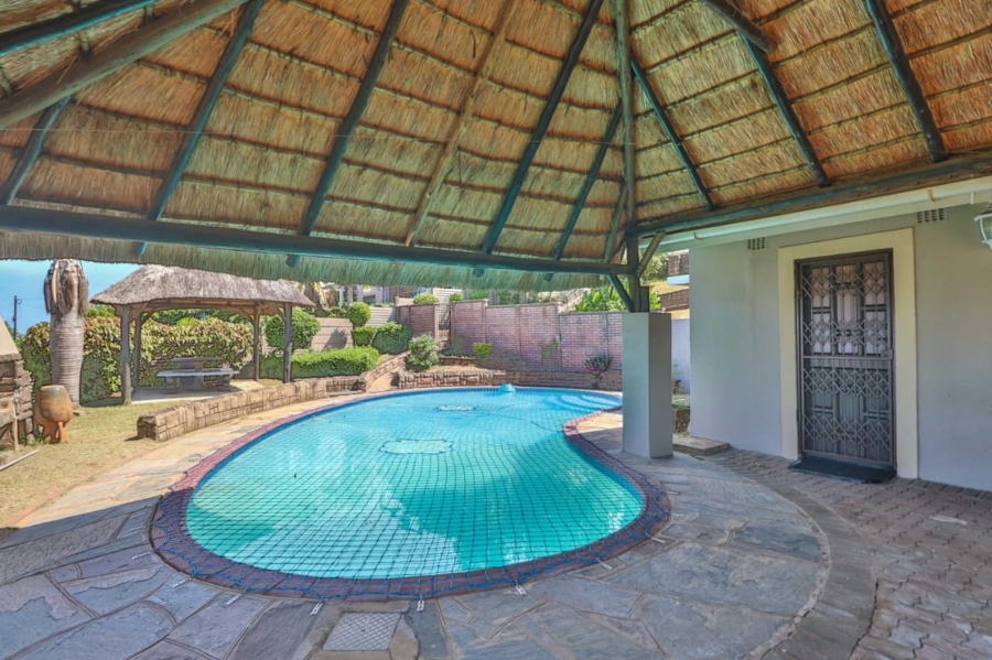 7 Bedroom Property for Sale in Athlone Park KwaZulu-Natal
