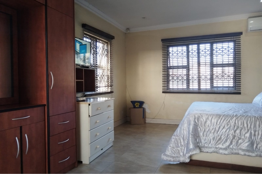 3 Bedroom Property for Sale in Umlazi Aa KwaZulu-Natal