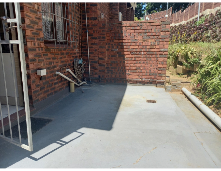 2 Bedroom Property for Sale in Morningside KwaZulu-Natal