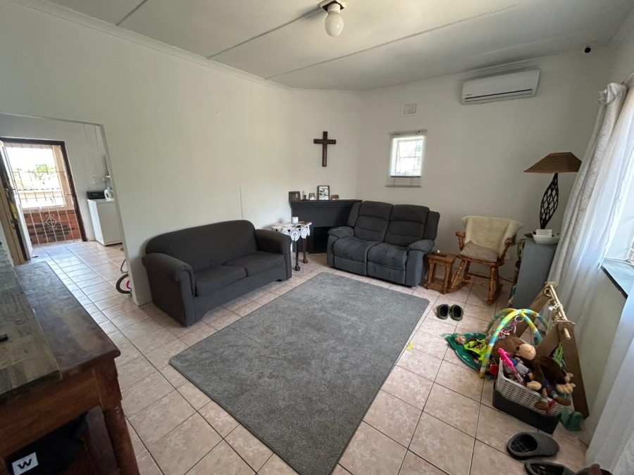To Let 3 Bedroom Property for Rent in Malvern KwaZulu-Natal