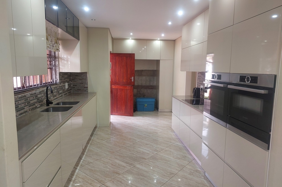 3 Bedroom Property for Sale in Scottsville KwaZulu-Natal