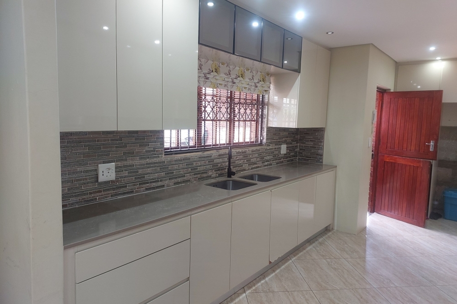 3 Bedroom Property for Sale in Scottsville KwaZulu-Natal