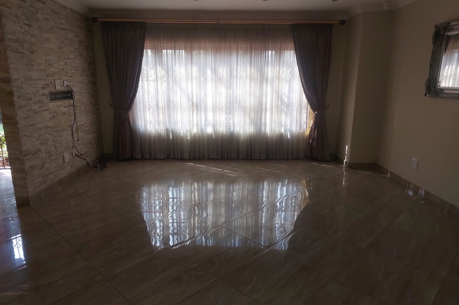 3 Bedroom Property for Sale in Scottsville KwaZulu-Natal