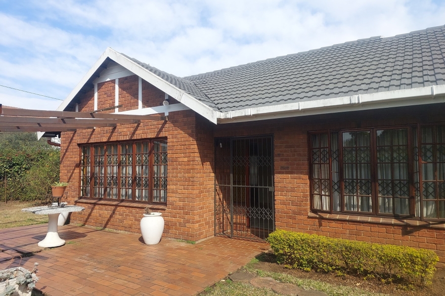 To Let 3 Bedroom Property for Rent in Scottsville KwaZulu-Natal