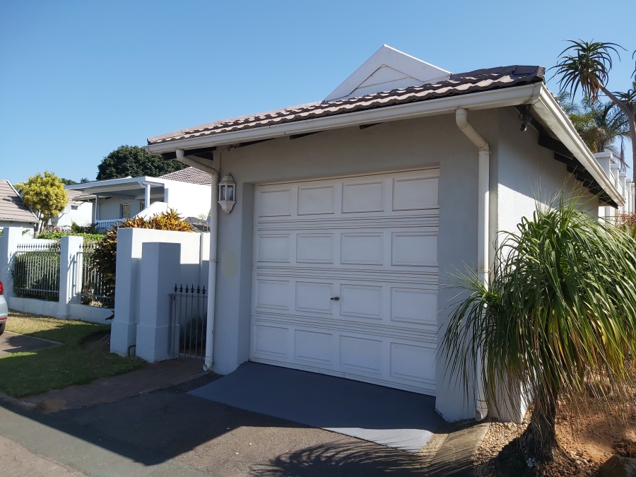 To Let 2 Bedroom Property for Rent in Umhlanga KwaZulu-Natal