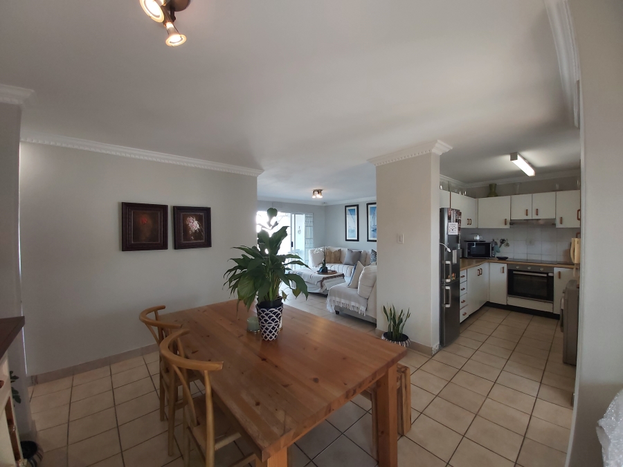 To Let 2 Bedroom Property for Rent in Umhlanga KwaZulu-Natal