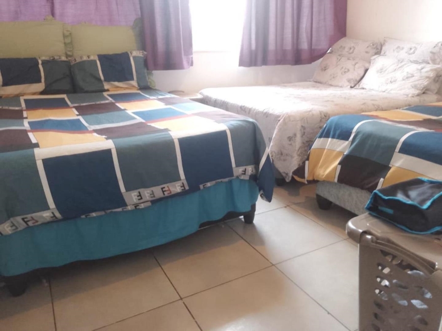 2 Bedroom Property for Sale in Durban Central KwaZulu-Natal