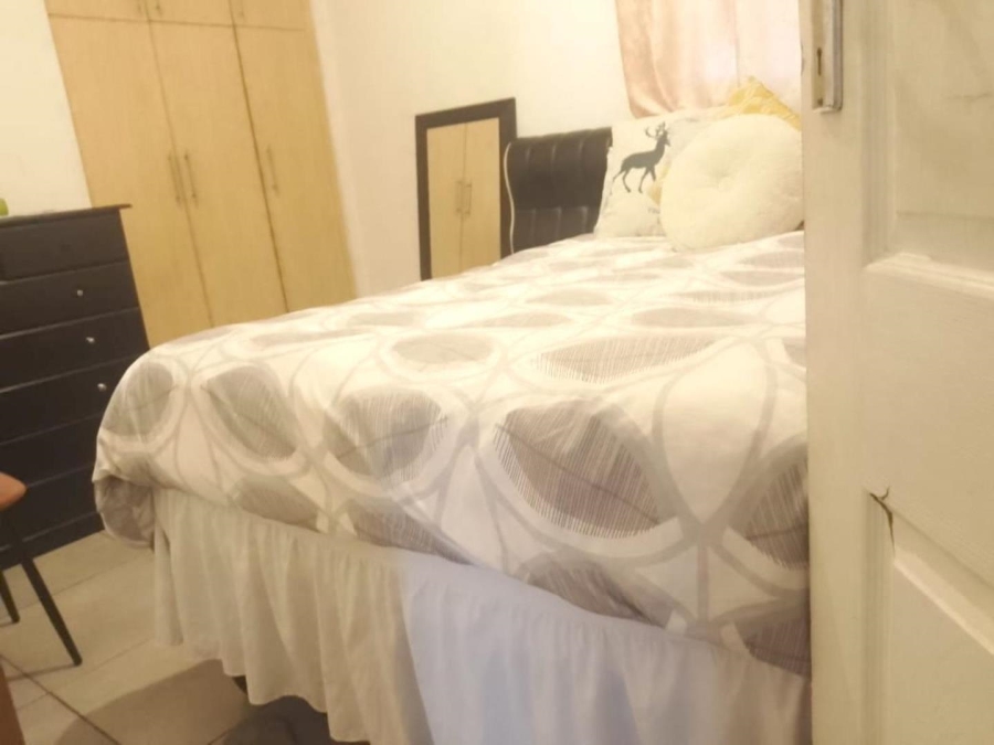 2 Bedroom Property for Sale in Durban Central KwaZulu-Natal