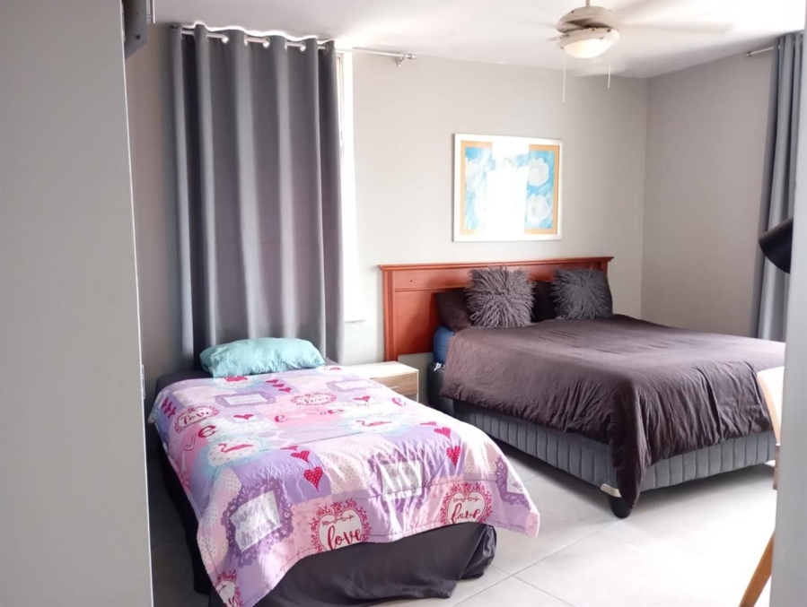 2 Bedroom Property for Sale in South Beach KwaZulu-Natal