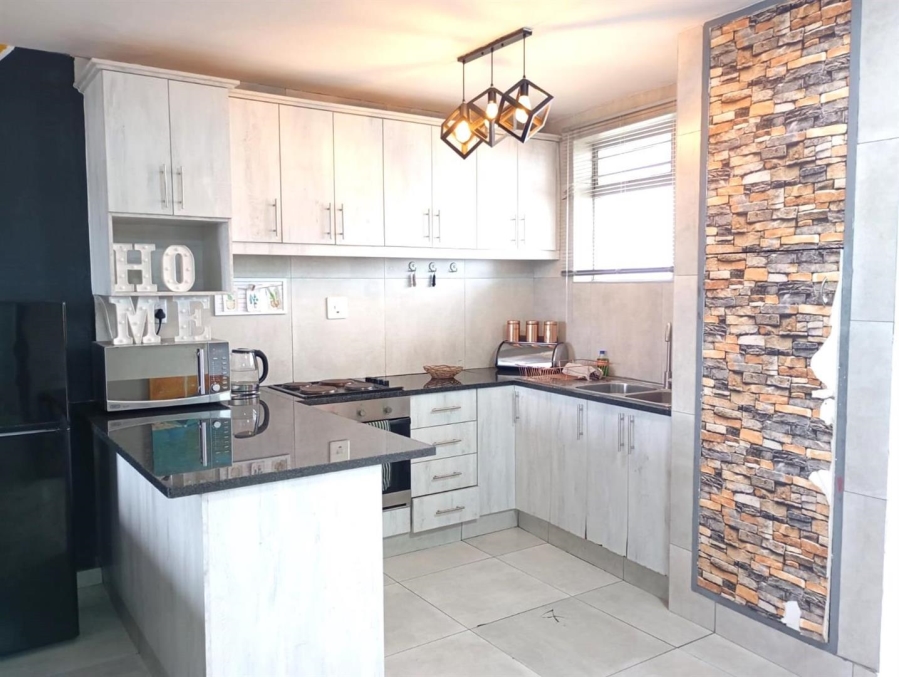 2 Bedroom Property for Sale in South Beach KwaZulu-Natal