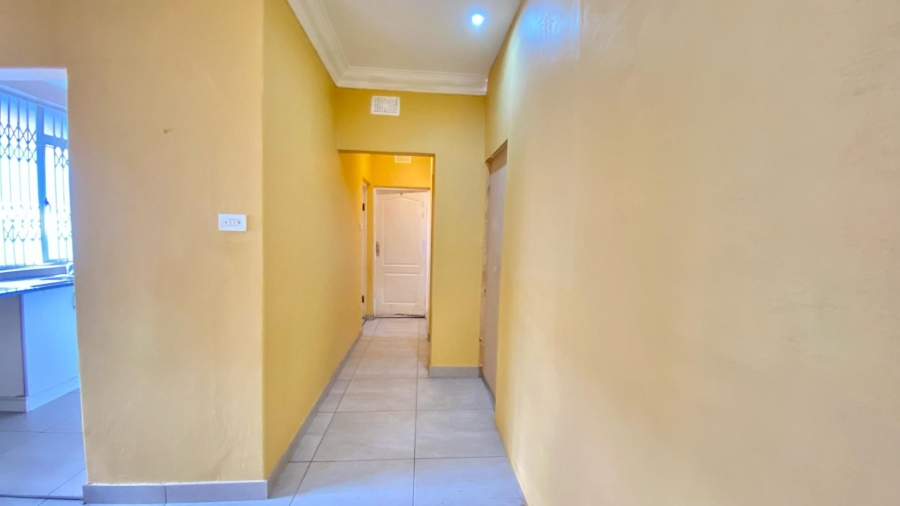 2 Bedroom Property for Sale in Glenwood KwaZulu-Natal
