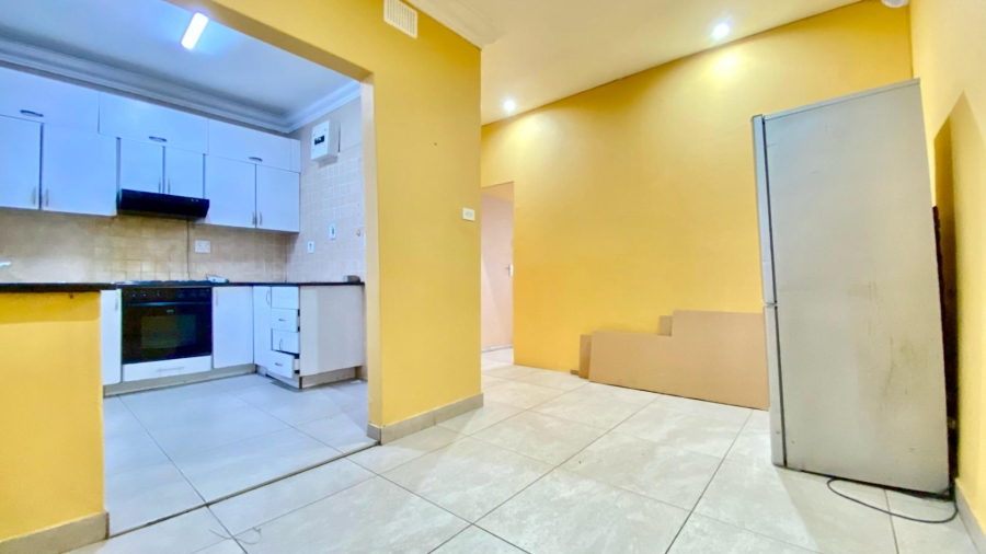 2 Bedroom Property for Sale in Glenwood KwaZulu-Natal